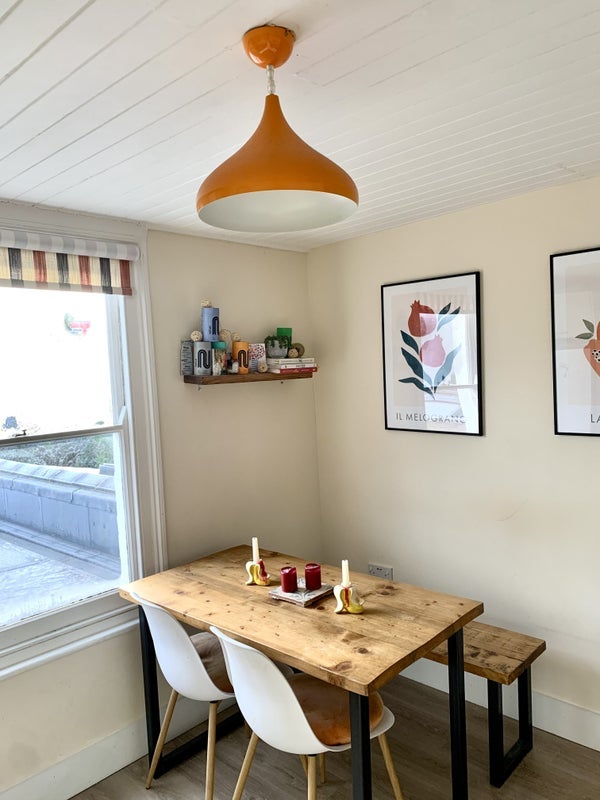 Room Earlsfield Road in Greater London