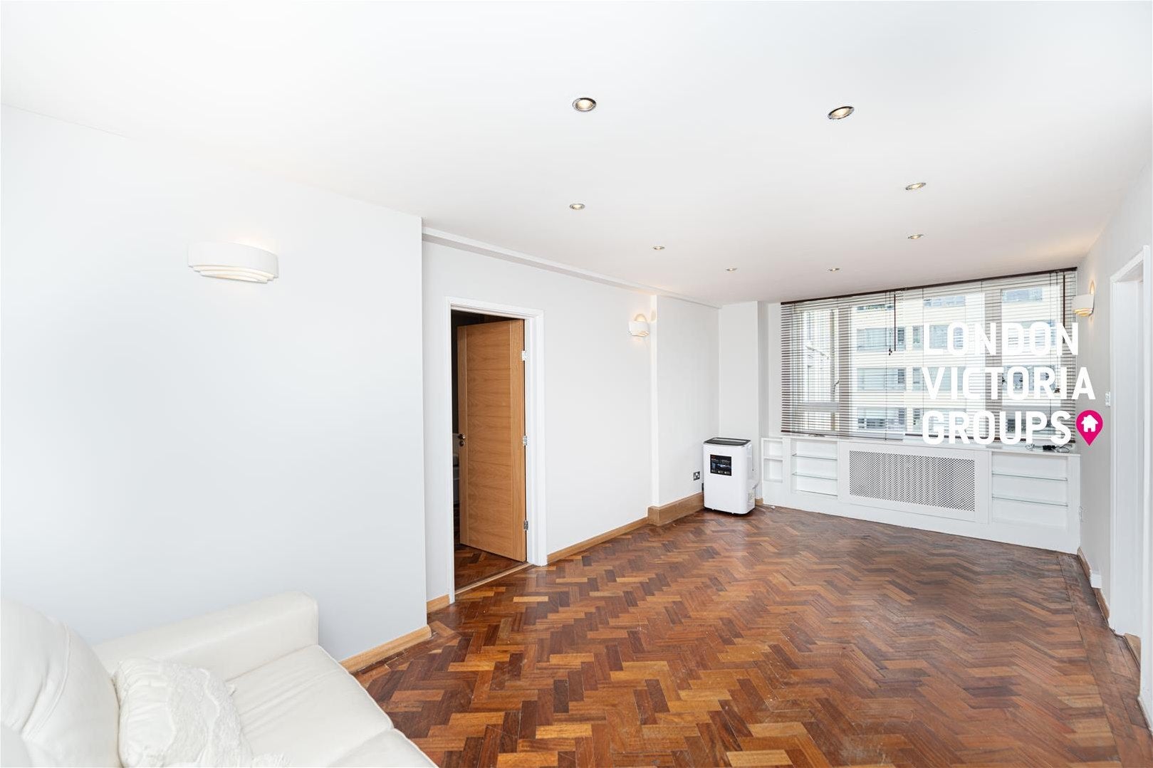 Flat Park Crescent in City of Westminster