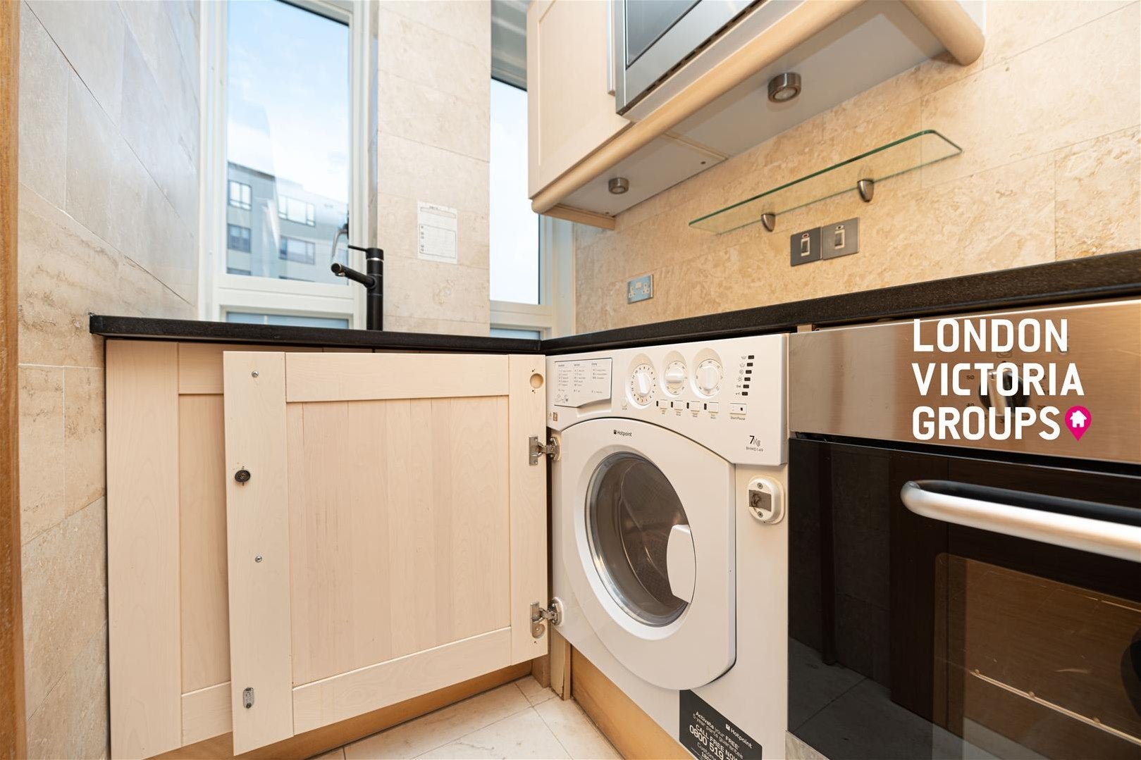 Flat Park Crescent in City of Westminster