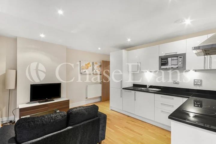 Flat Millharbour in Greater London