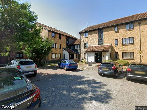 Flat Badger Close in Greater London