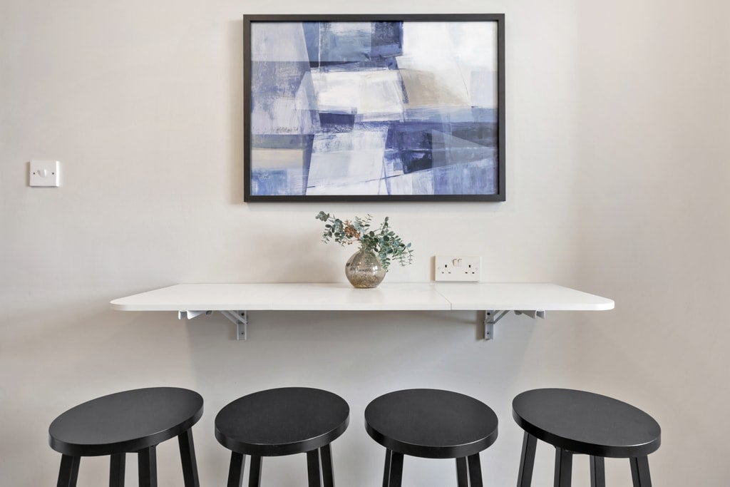Flat Queensborough Terrace in City of Westminster