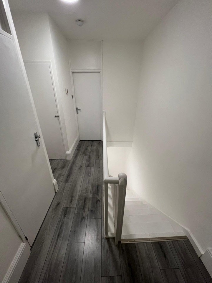 Flat Glengall Grove in Greater London