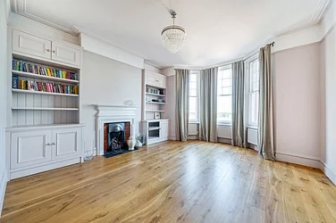 Flat Lower Richmond Road in Greater London