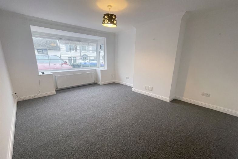 Flat Pelham Road in Seaford