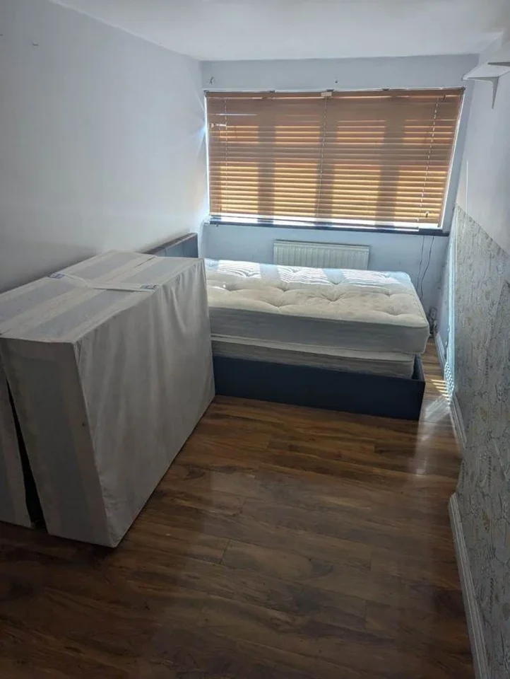 Flat Princes Road in Greater London