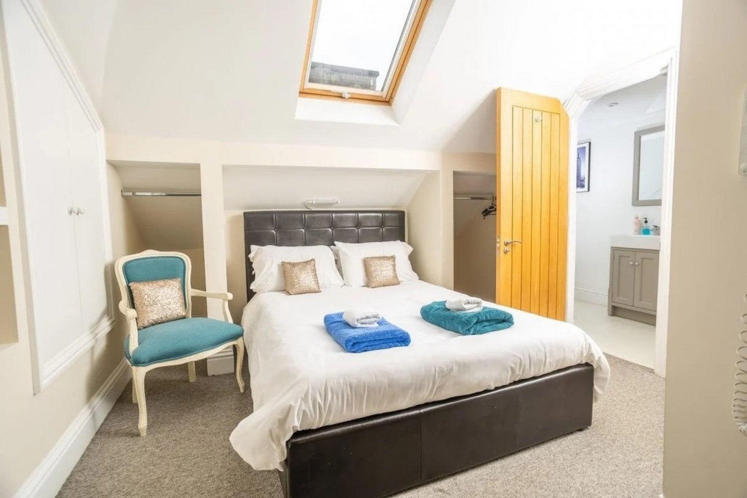 Room Newbridge Road in Bath