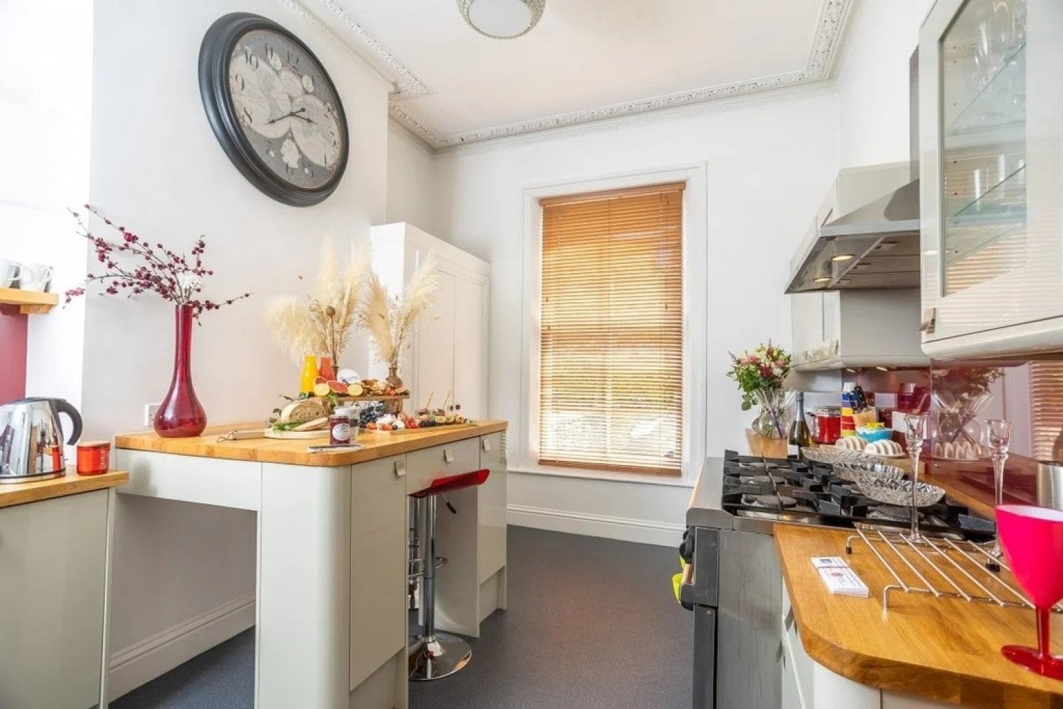 Room Newbridge Road in Bath