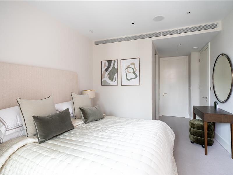 Flat Merchant Square in City of Westminster