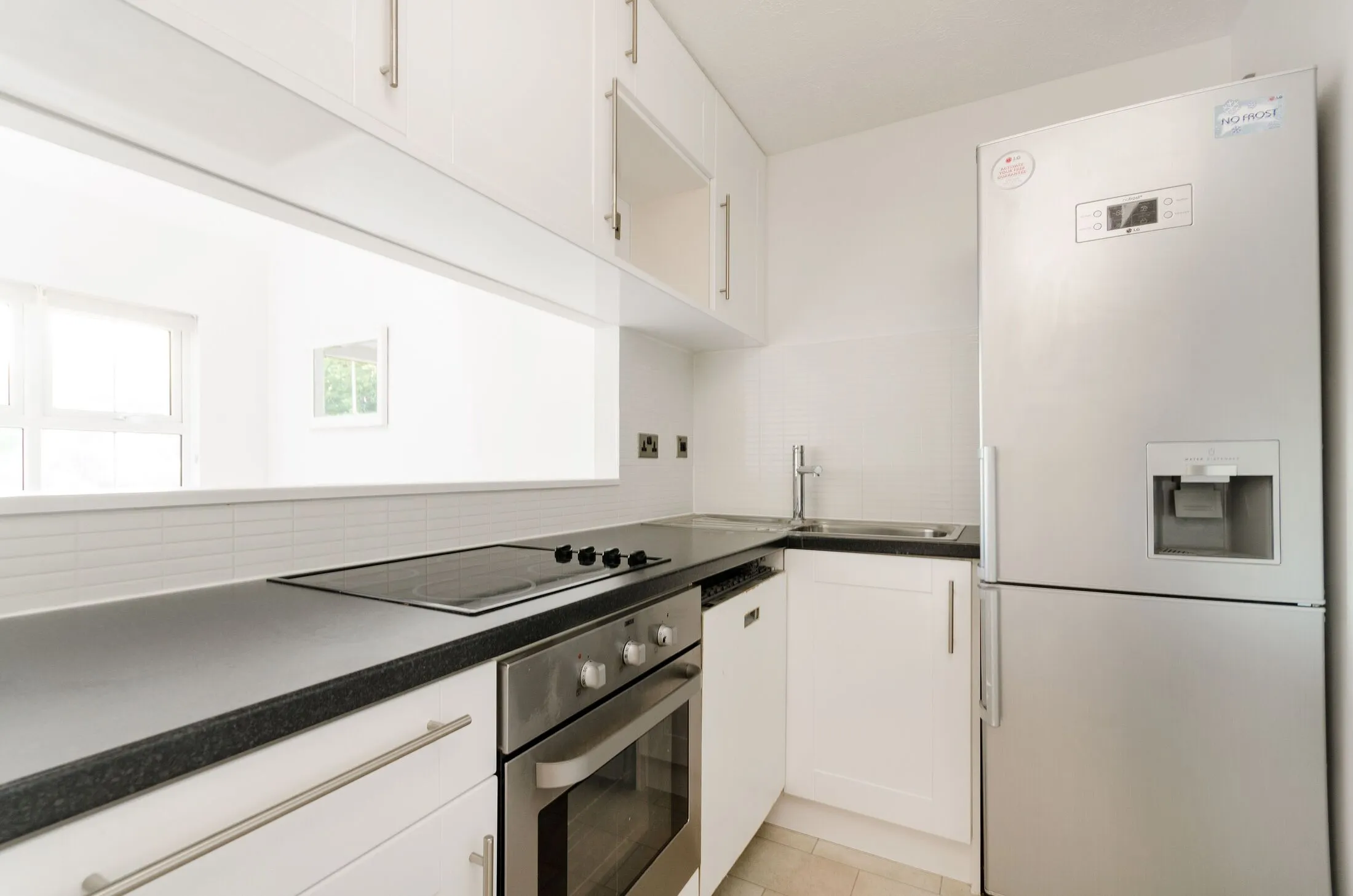 Flat Windmill Rise in Greater London