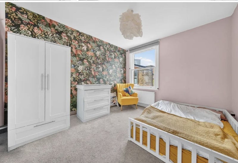 Room Waldeck Road in Greater London
