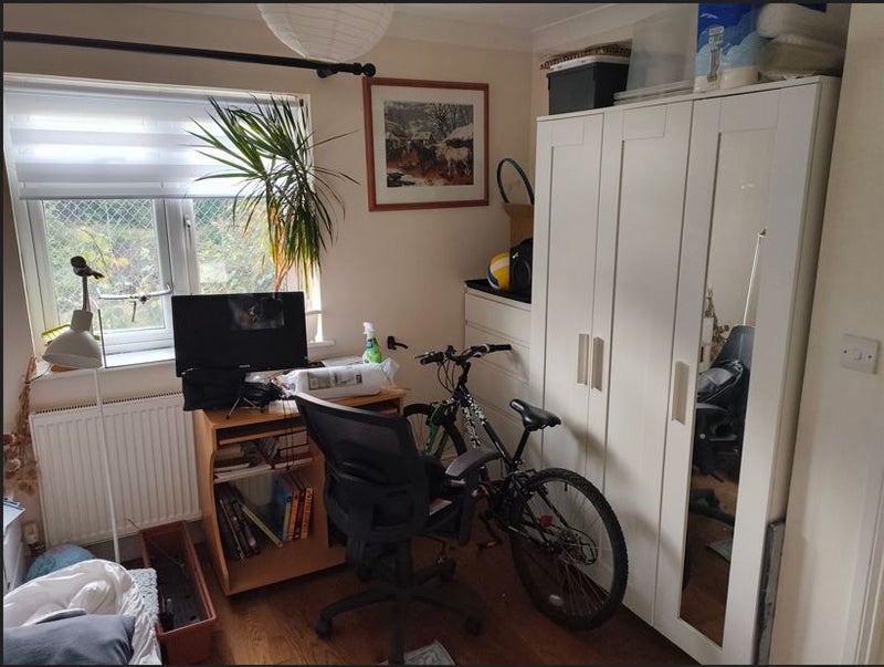 Room Brighton Road in Reigate and Banstead