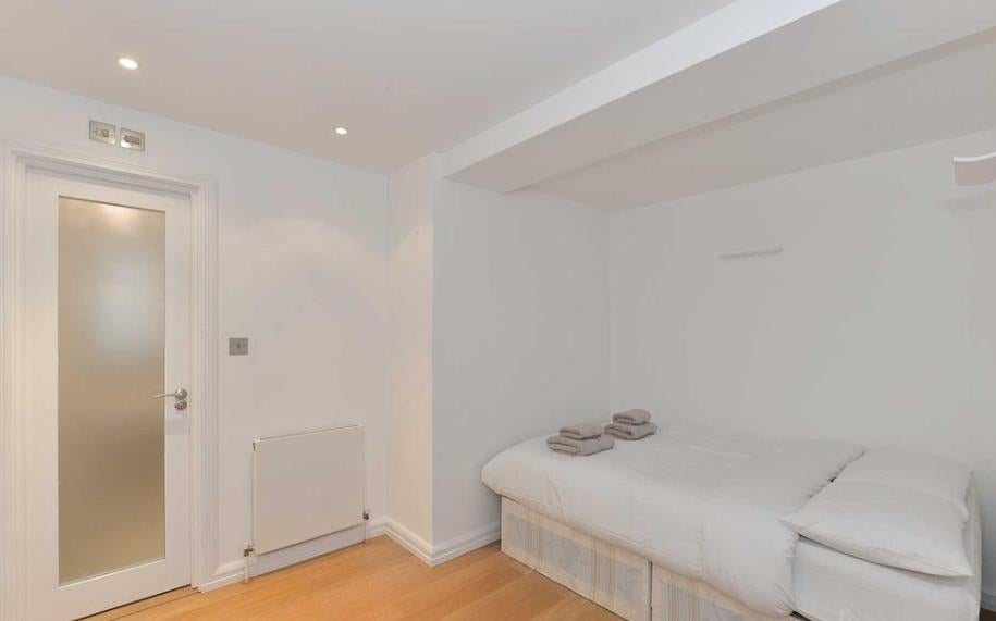 Flat Baker Street in City of Westminster