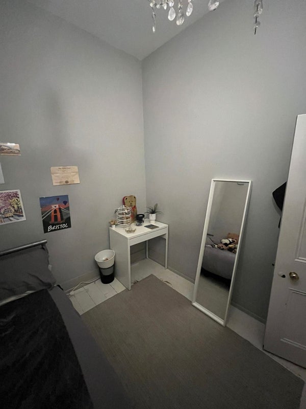 Room Morval Road in Greater London