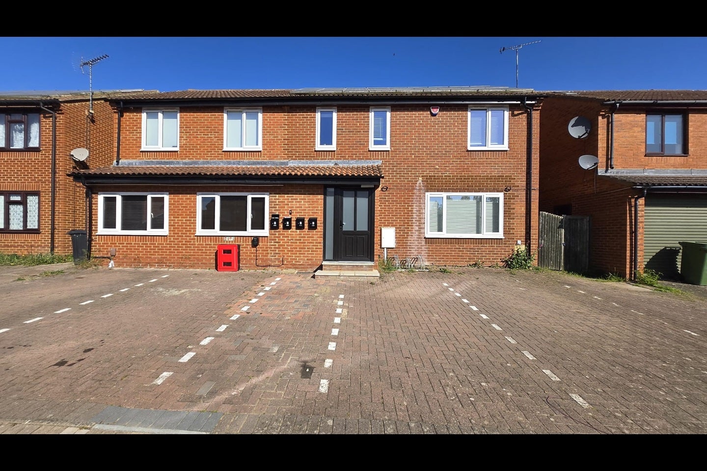 Flat Belsize Avenue in Milton Keynes
