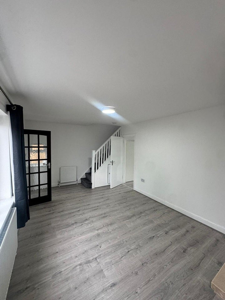 Room Weymouth Road in Greater London