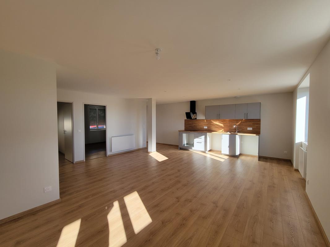 Appartement Rue Jean Baptiste Lamarck à Saint-Germain-Laprade