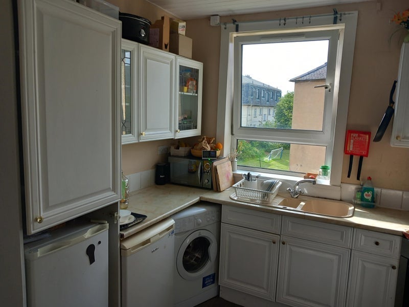 Room Peffermill Road in City of Edinburgh