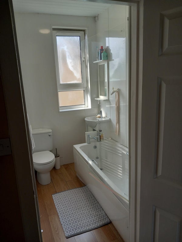 Room Peffermill Road in City of Edinburgh