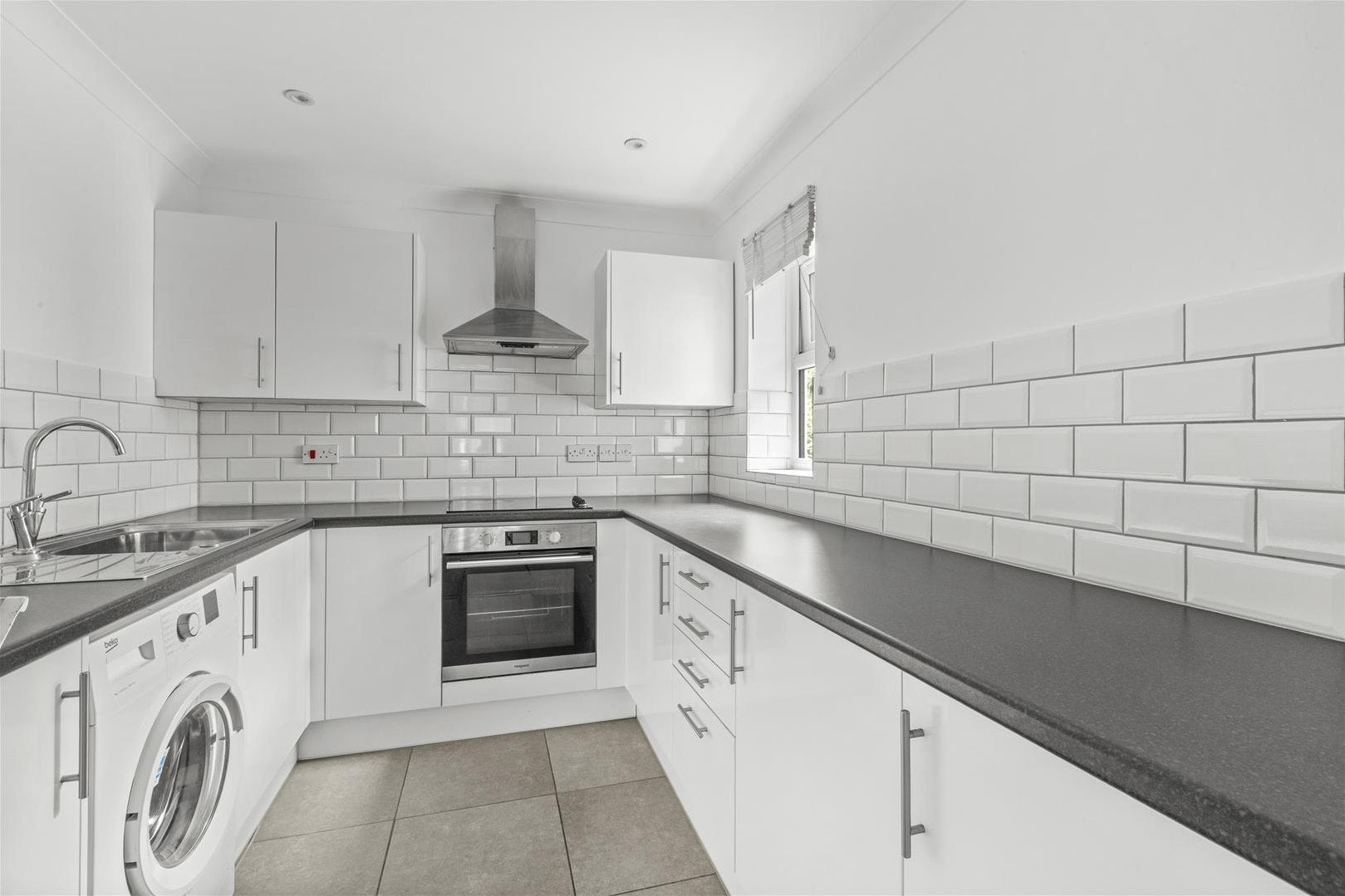 Flat Priory Road in High Wycombe