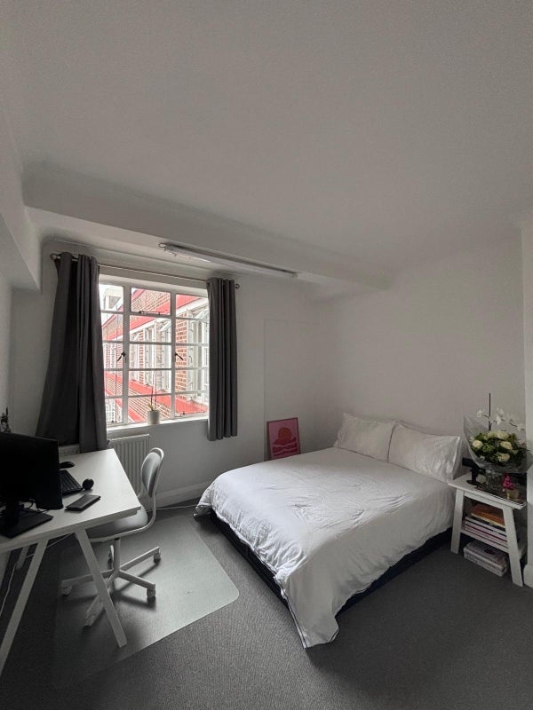 Room Balham Park Road in Greater London