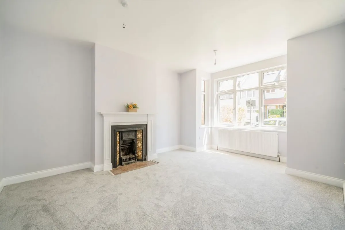 House Weymouth Avenue in Greater London