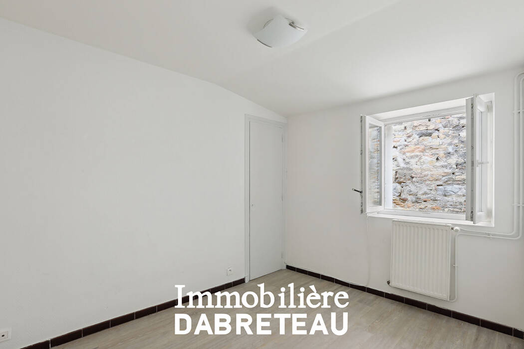 Flat Montée de la Boucle in Caluire-et-Cuire