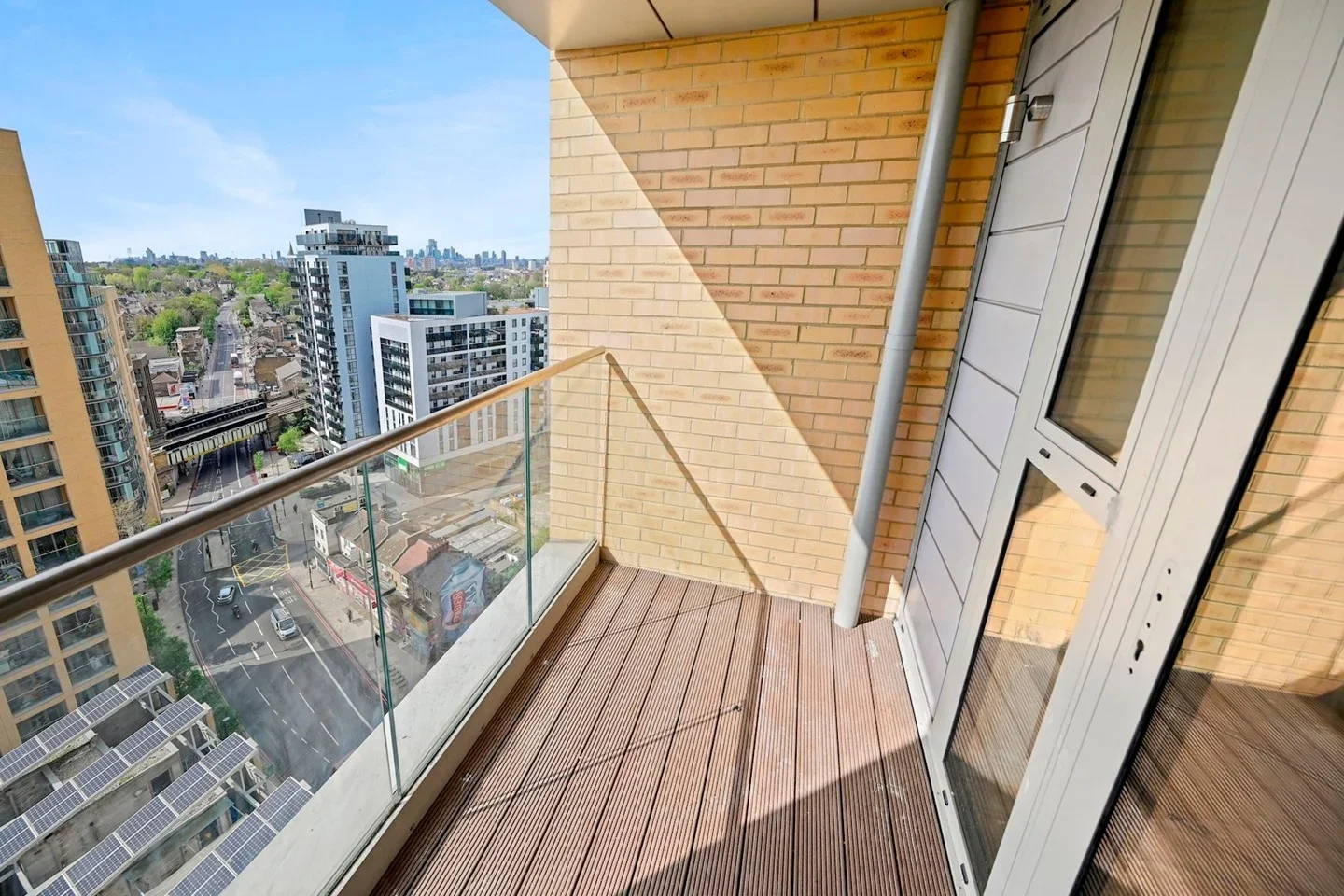 Flat Vian Street in Greater London