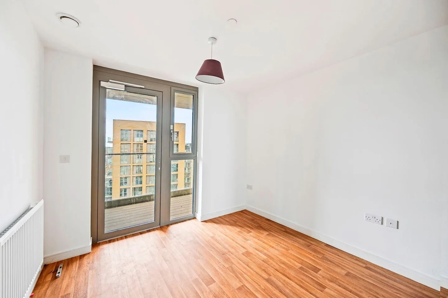Flat Vian Street in Greater London