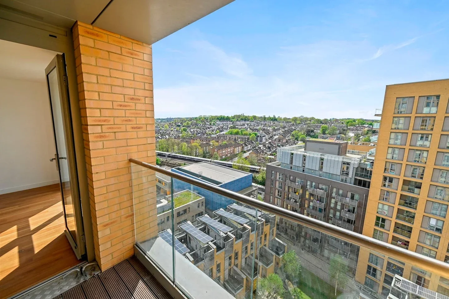 Flat Vian Street in Greater London