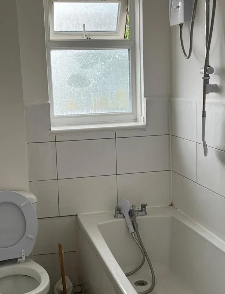 Flat Hertford Road in Greater London