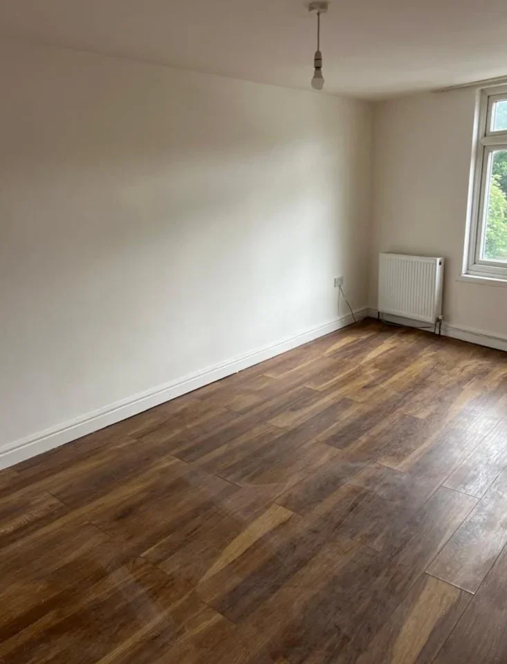 Flat Hertford Road in Greater London