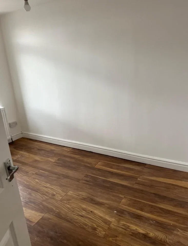 Flat Hertford Road in Greater London