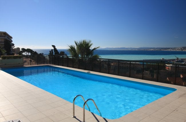 Flat Boulevard Carnot in Nice