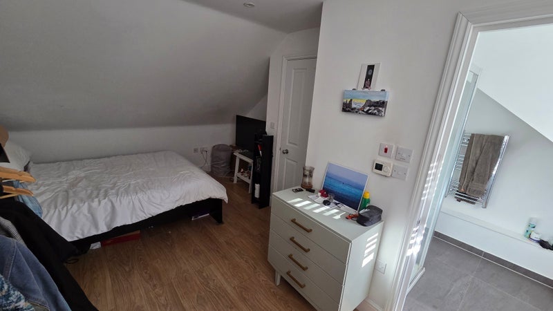 Room Rectory Grove in Greater London