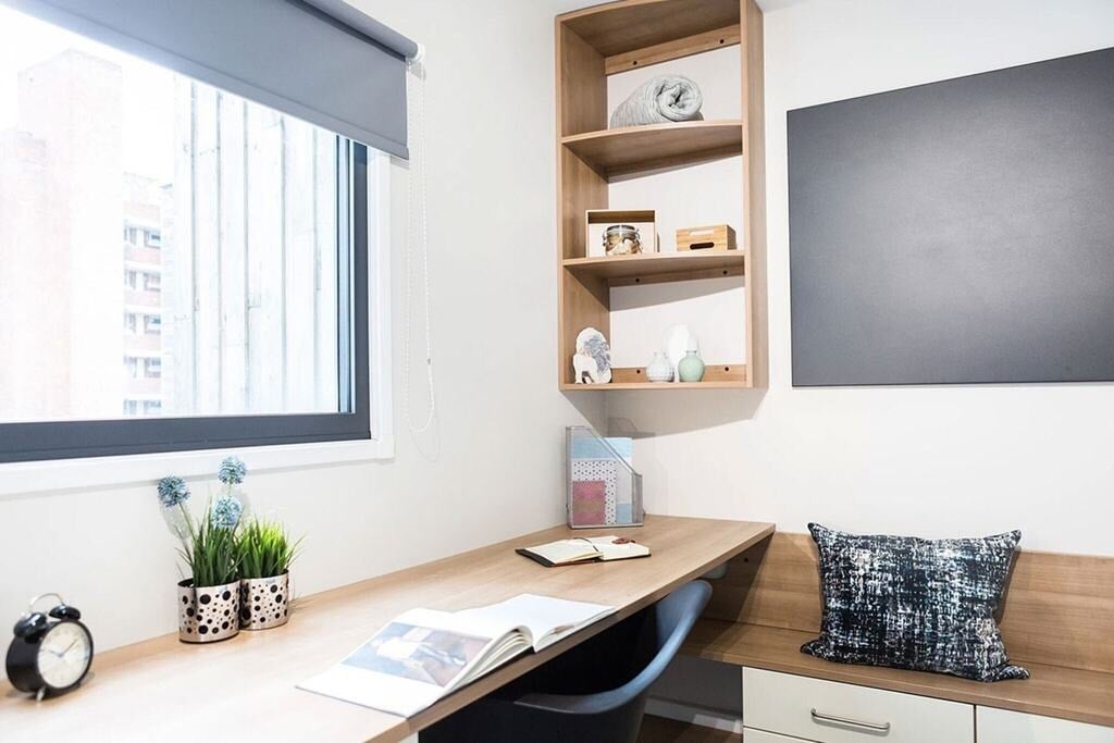 Room Holloway Road in Greater London