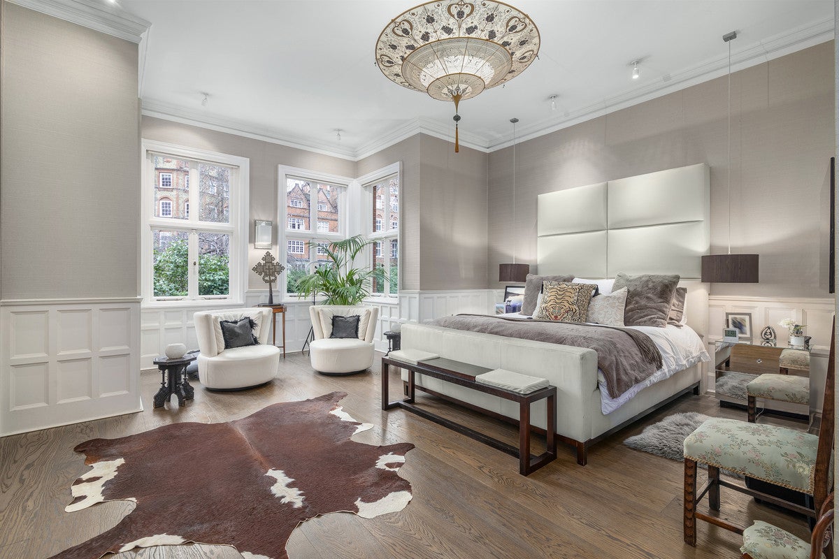 House Collingham Gardens in Greater London