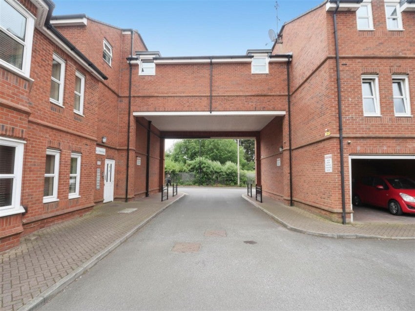 Flat Little Hallfield Road in York