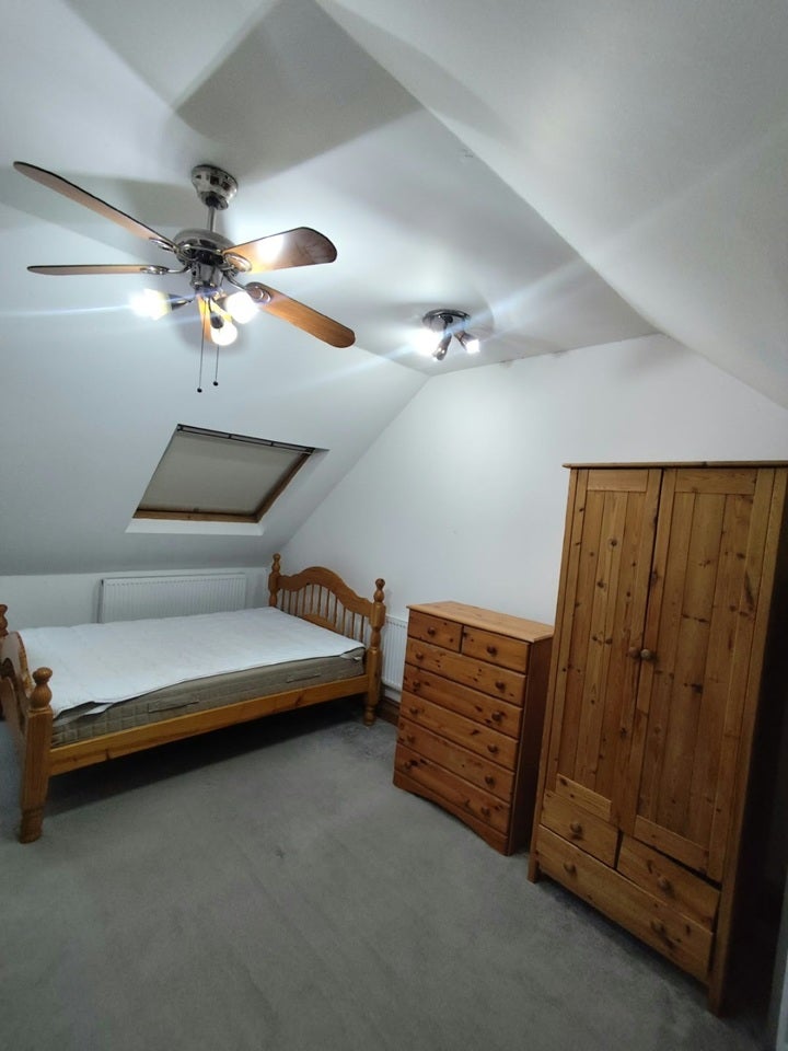 Room Limpsfield Avenue in Greater London