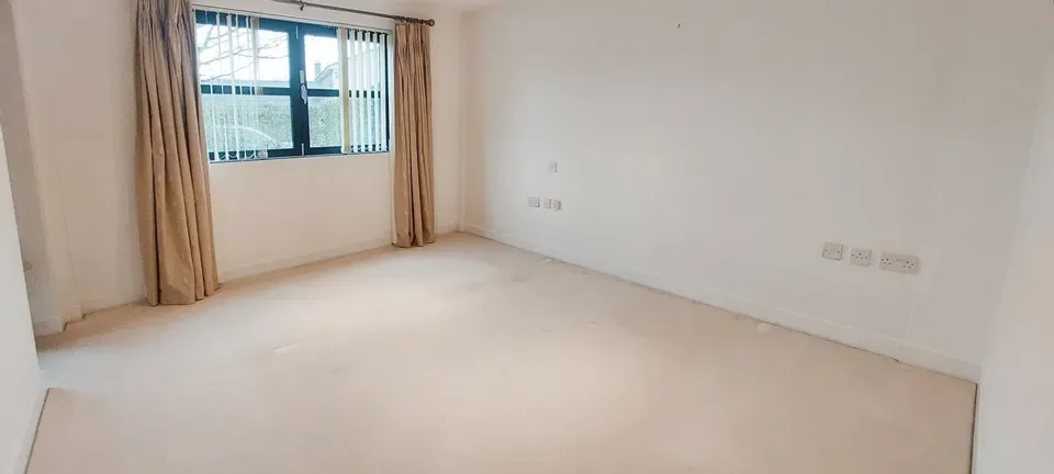 Flat Ten Acre Drive in Whitefield