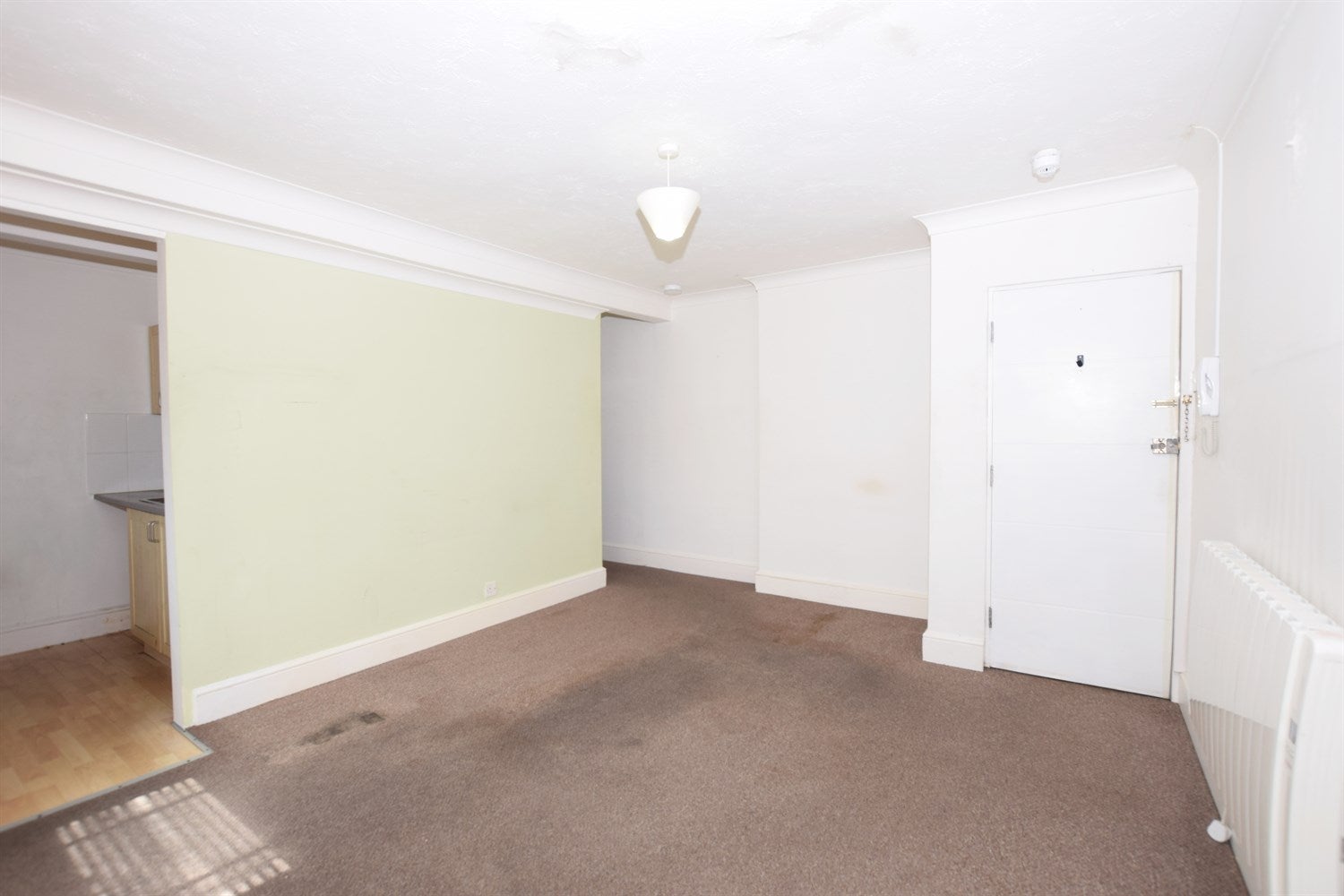 Flat Dorset Road in Arun