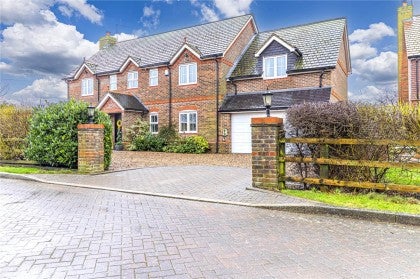 House Beacon View in Northall