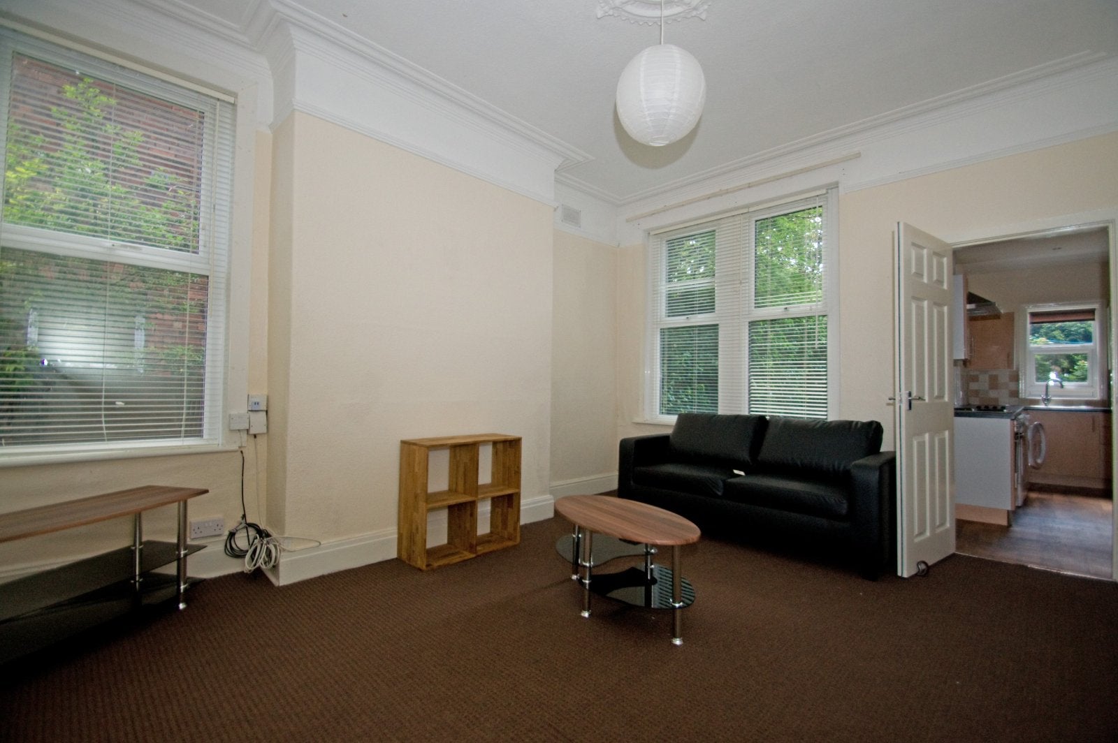 Flat Kirkstall Avenue in Leeds