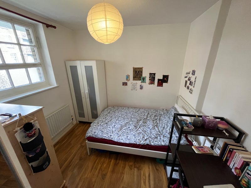 Room East Street in Greater London