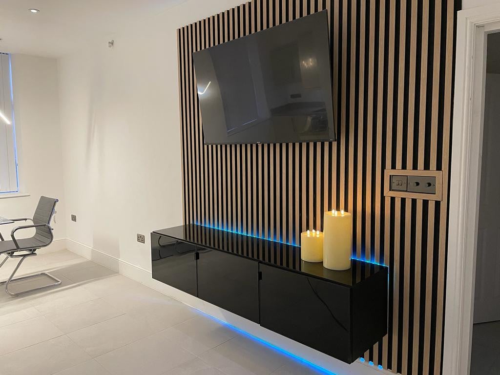 Flat Holdsworth Street in Bradford