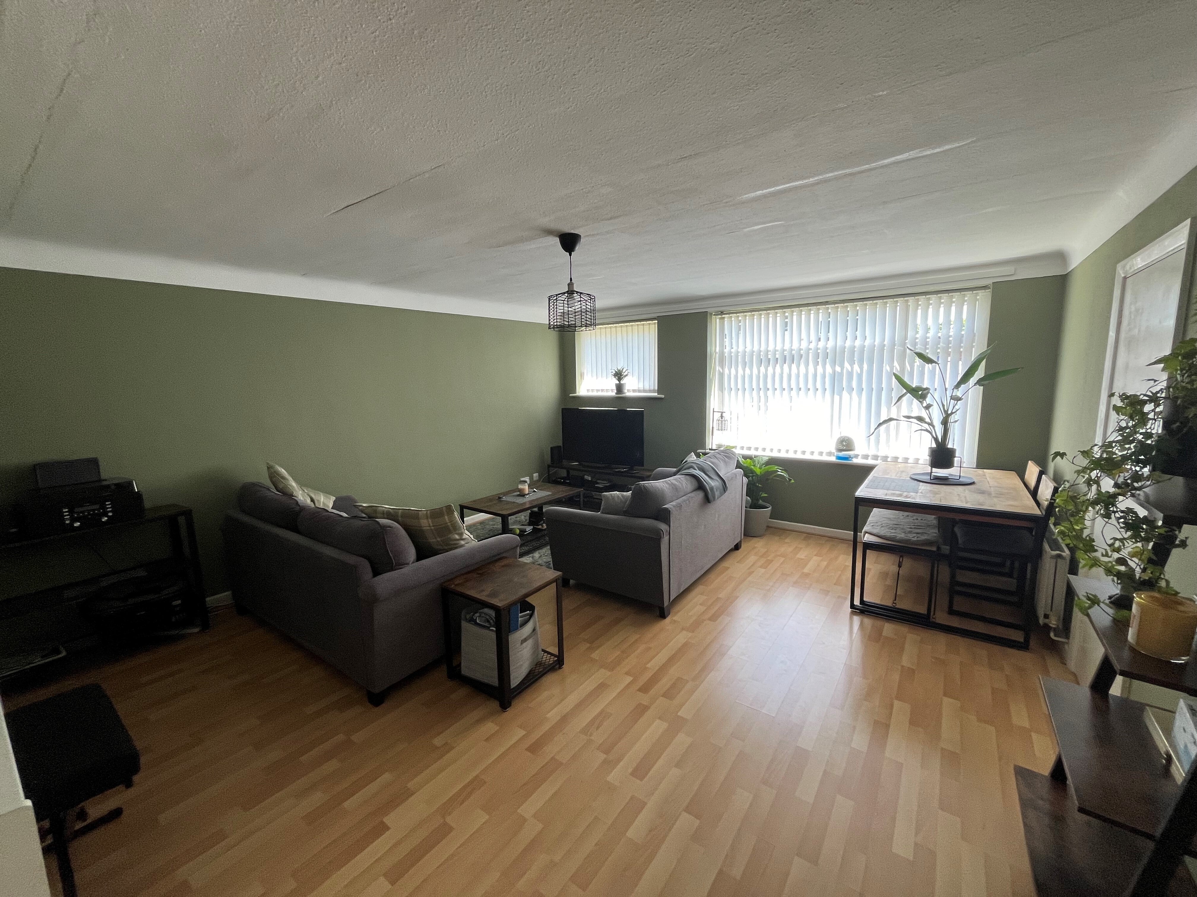 Flat Nicholas Road in Crosby