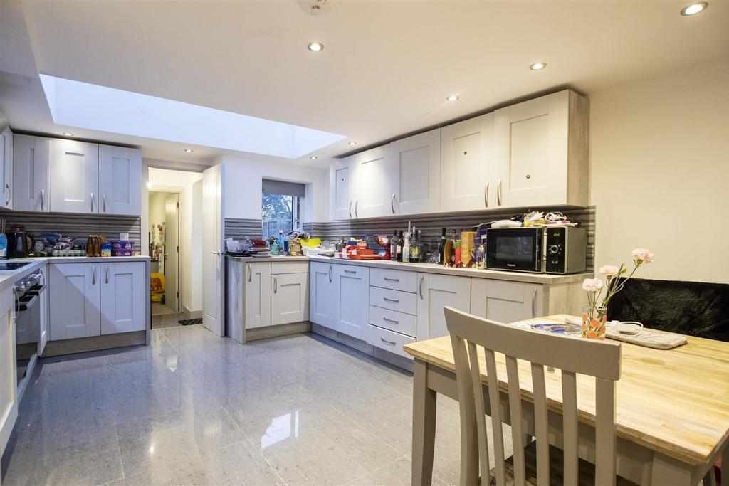 Flat Heeley Road in Birmingham