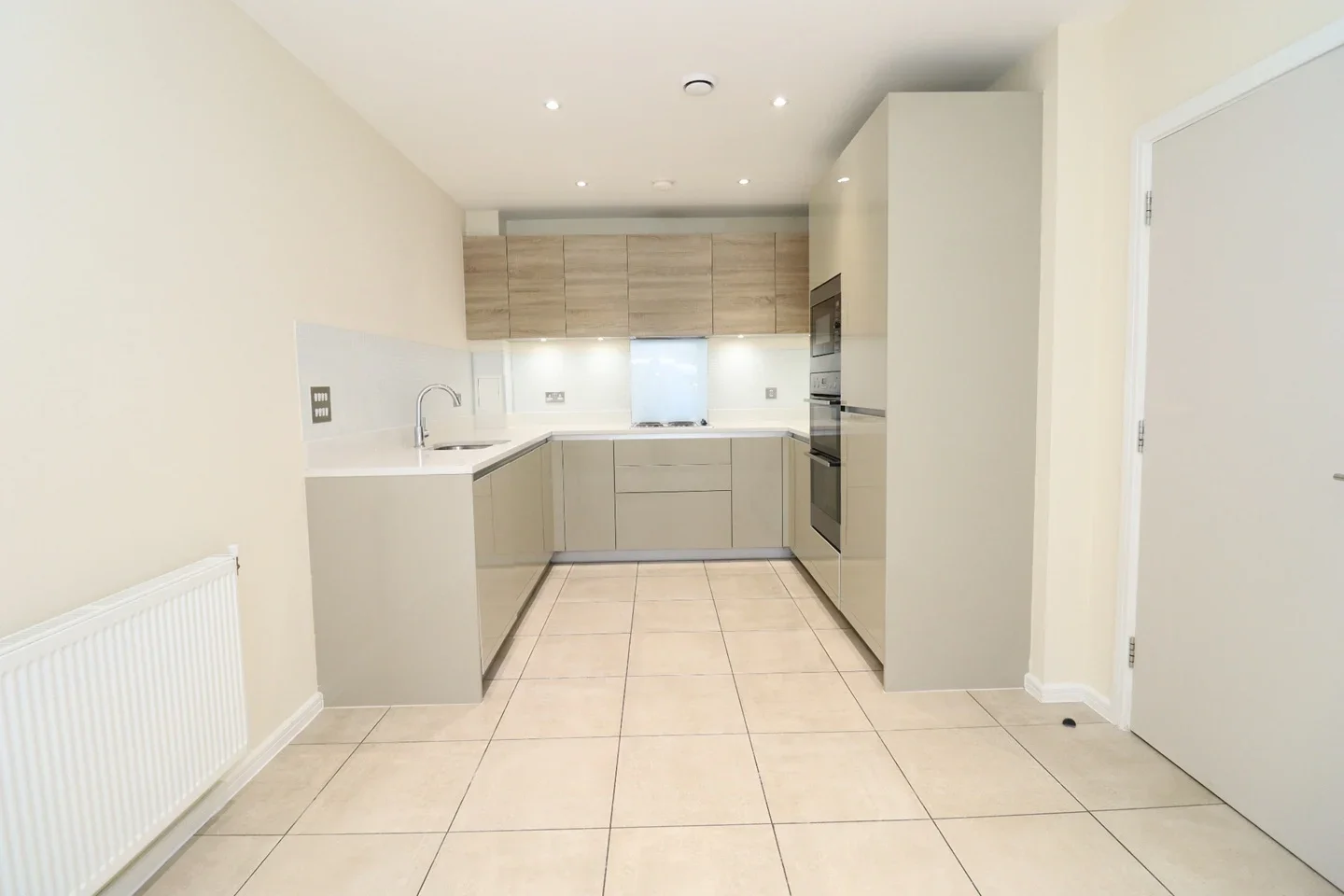 Room Rosenberg Road in Greater London