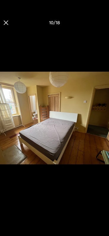 Room Tranquil Vale in Greater London
