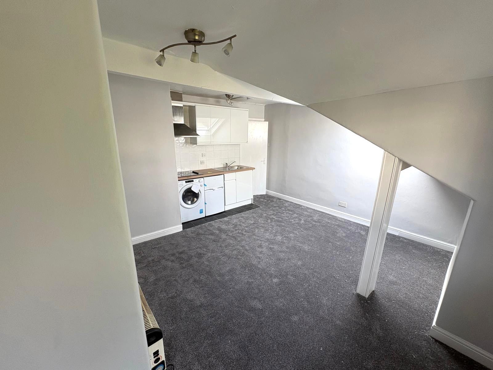 Flat Hawthorn Mount in Leeds